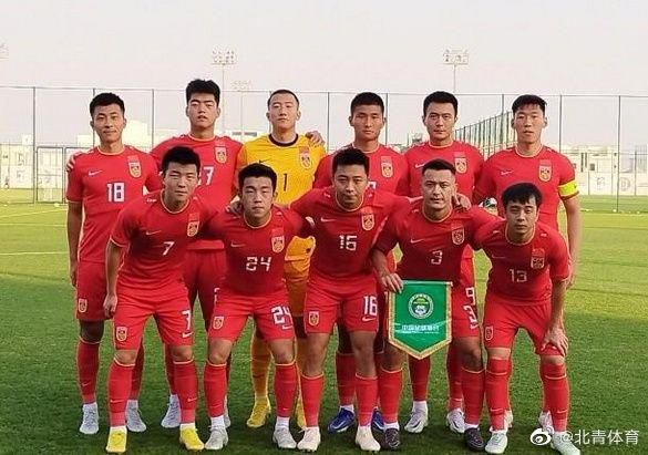 黄渤为单禹豪升学被迫鸡娃 “我不敢停”道出普通人的共同心声此次发布的“一定要赢”版预告中，幼儿园的轻松闲适和爸爸宽厚的爱让雷小米拥有了天真幸福的童年，萌娃的快乐让人会心一笑；然而很快小米就要面对更激烈的现实：爸爸为了让他能够获得优质小学的入学资格，四处求人陪笑，带他出入各种补习班与特长班，甚至不惜重金购买“凶宅”学区房